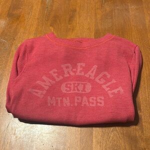 American Eagle salmon colored long sleeves, waffle